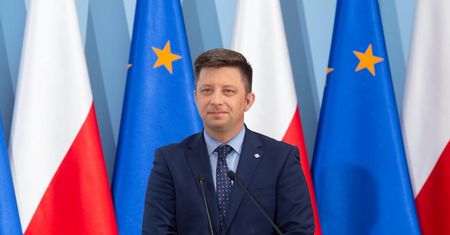 Dworczyk podaje się do dymisji. Tak tłumaczy decyzję