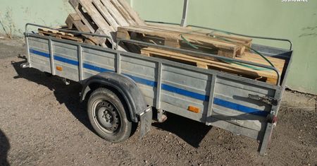 Sosnowiec. Kradli kostkę brukową na oczach policjanta