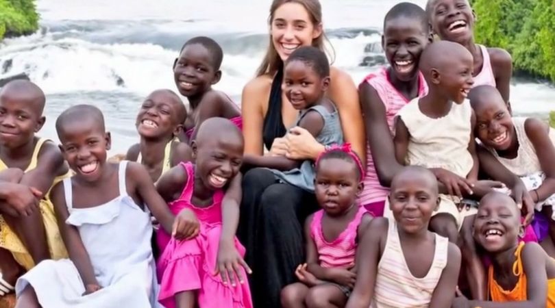 Katie krótko po adoptowaniu 13 dzieci