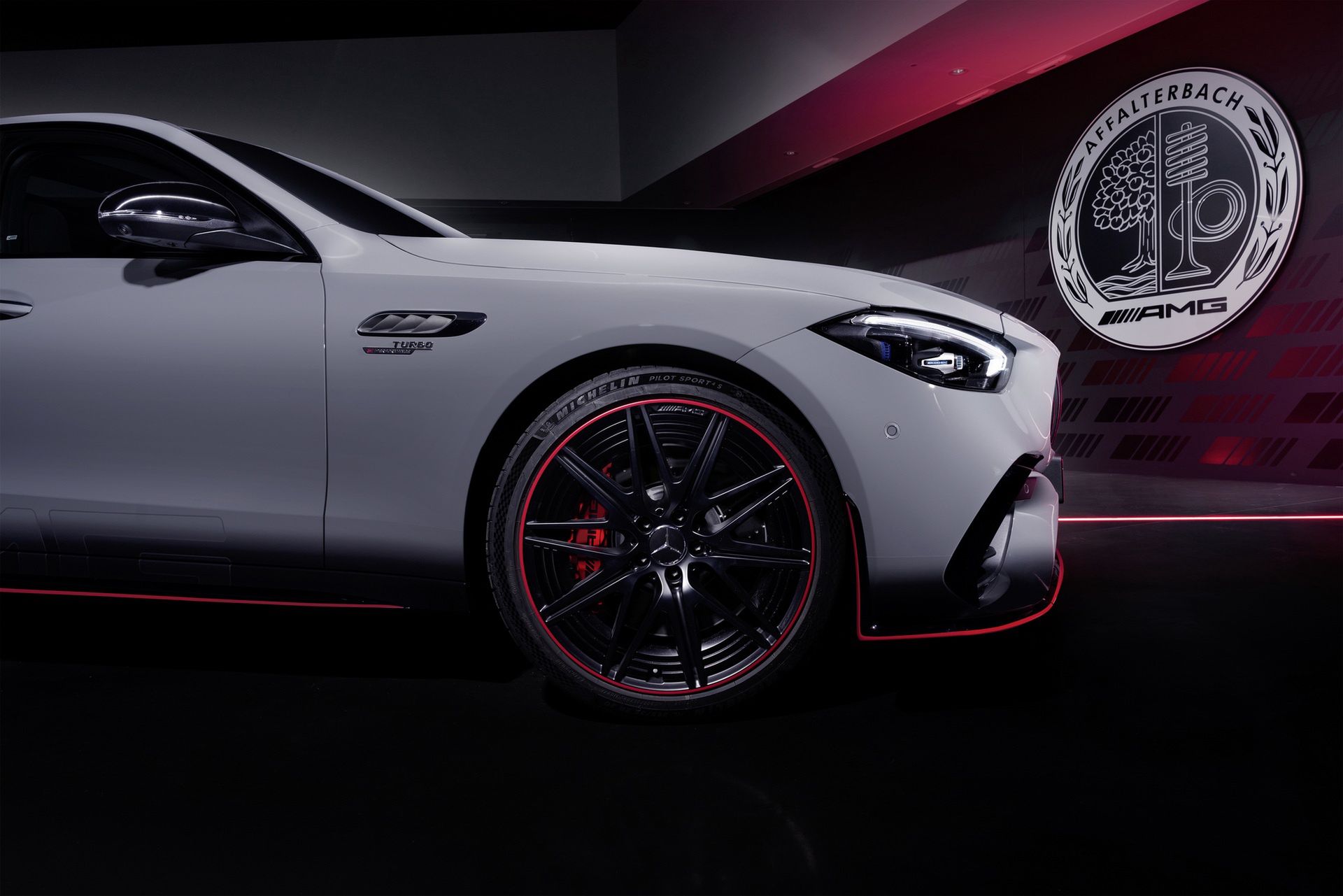 Mercedes-AMG C63 S E Pefrormance F1 Edition
