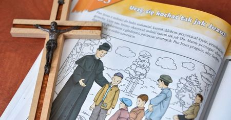 "Absurd i patologia". Katecheci załamują ręce