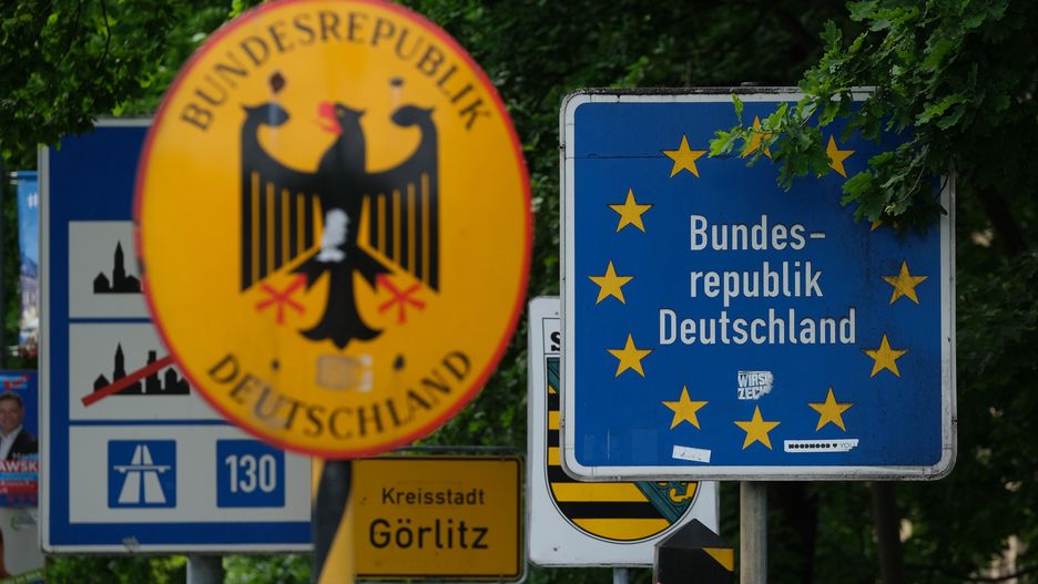 Stałe ogrodzenie wzdłuż granicy z Polską. Już budują