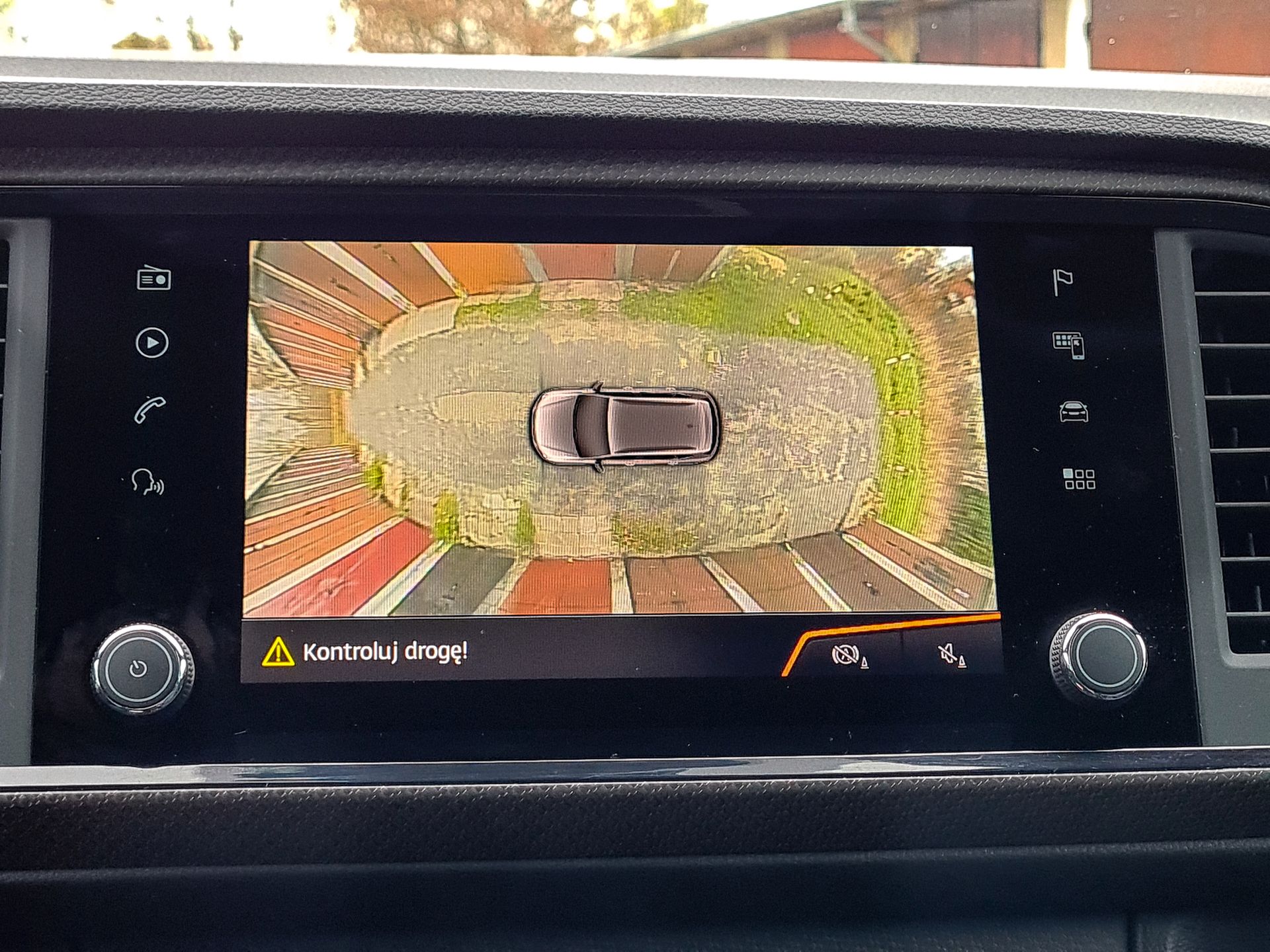 Cupra Ateca Limited Edition: Kamera 360 stopni z 3D, monitor jazdy i profile 5