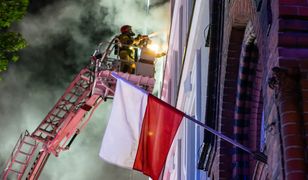 Palił się hotel Metropol w Śremie. Wielu strażaków walczyło z ogniem