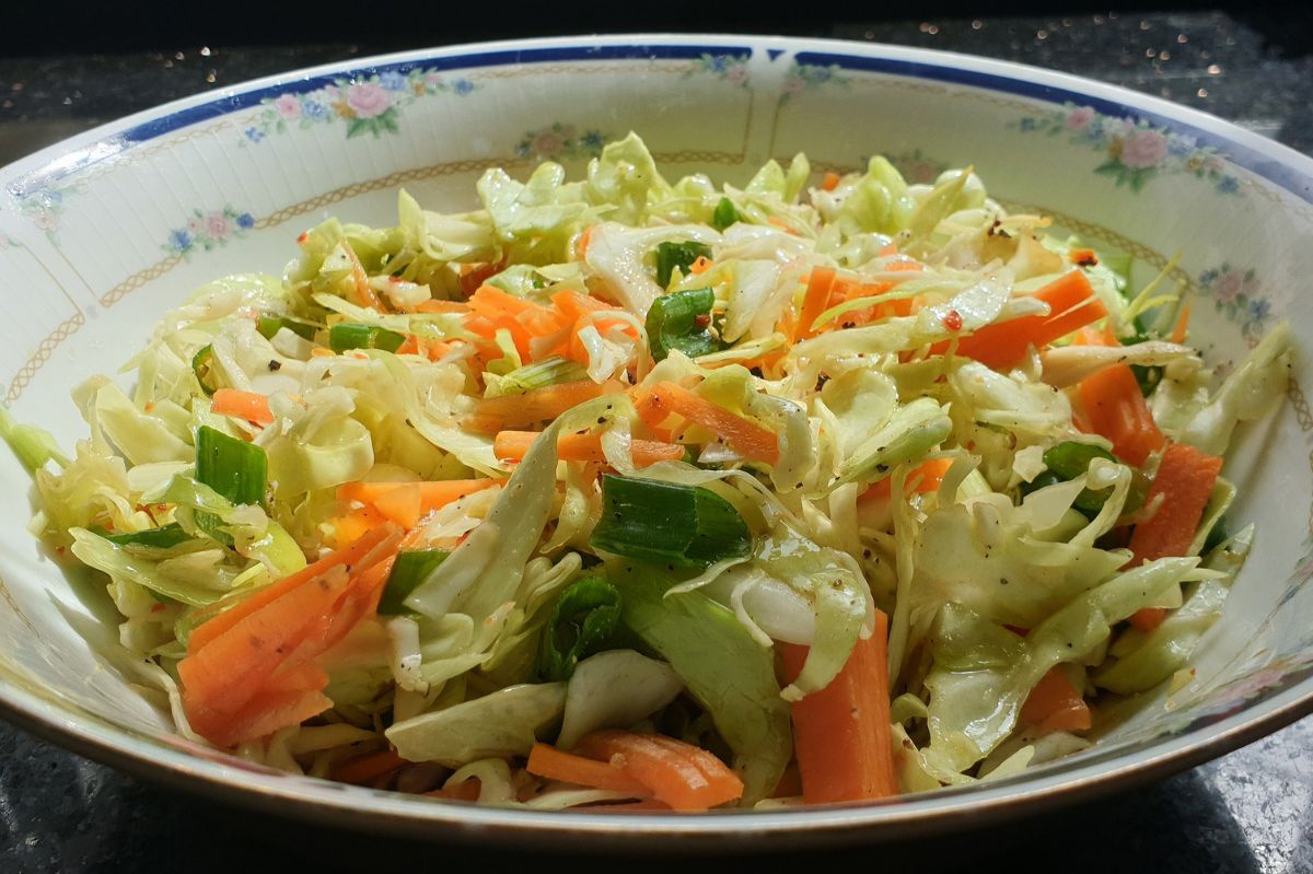 Professor's salad - a delicious combination of healthy vegetables