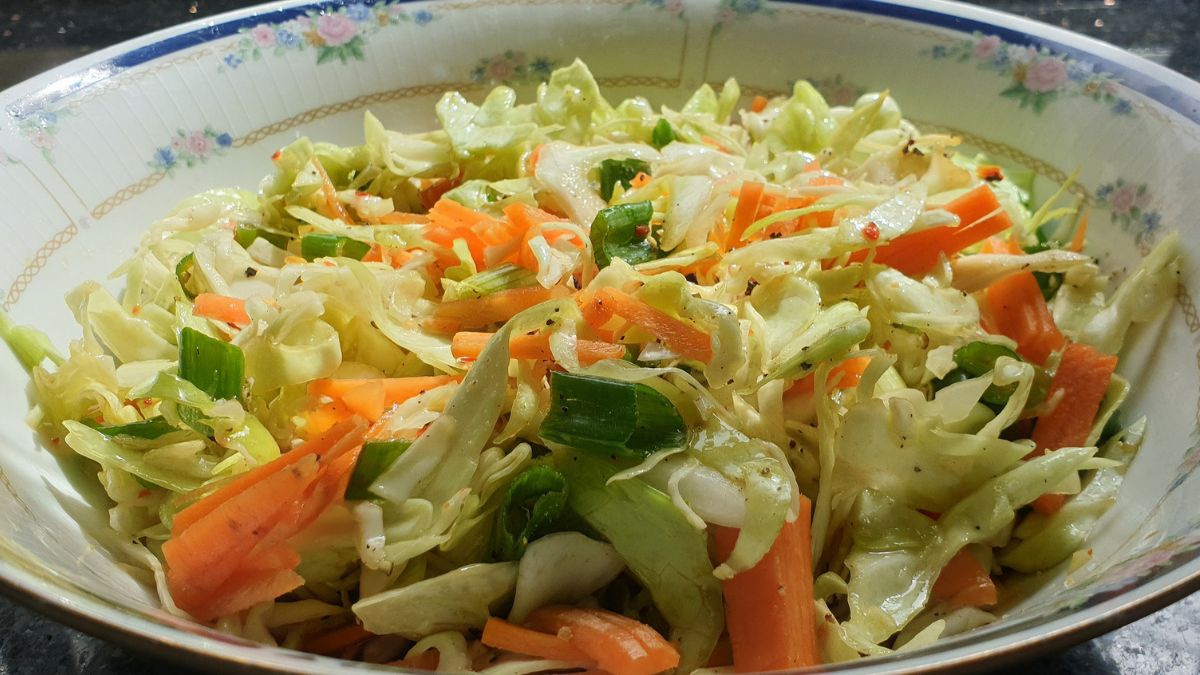 Surówka profesorska - pyszne połączenie zdrowych warzyw