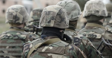 Doniesienia z Rosji. Tak Kreml wpycha migrantów do armii