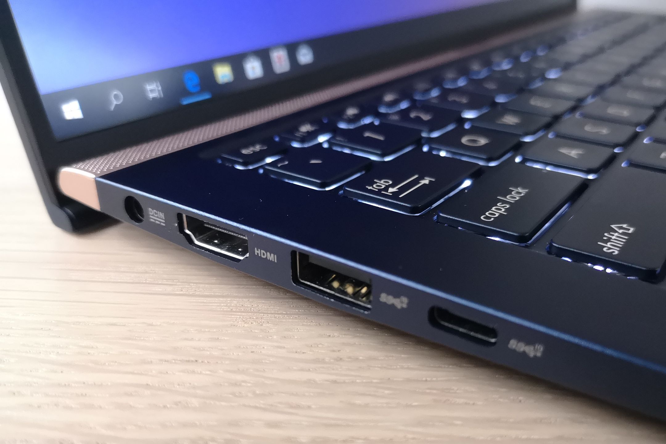 ASUS ZenBook 14 – test wydajnego laptopa z klawiaturą numeryczną w gładziku 2