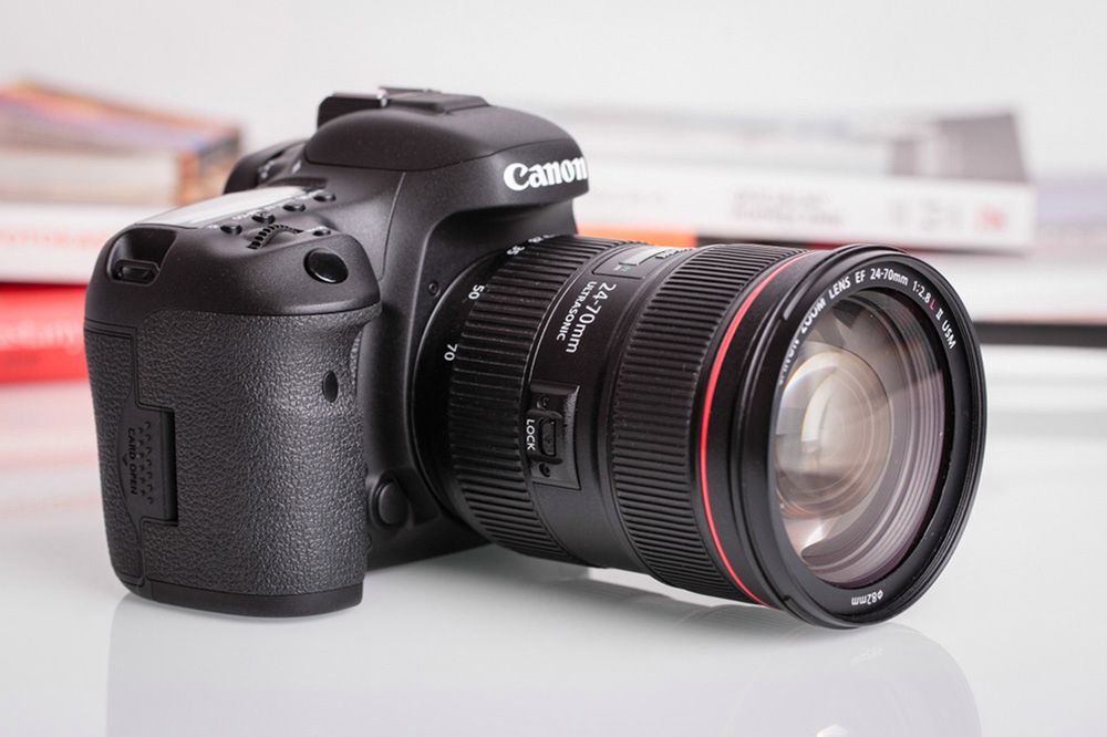 Canon EOS 7D Mark II - szybki, wytrzymały i bez konkurencji [test] 3