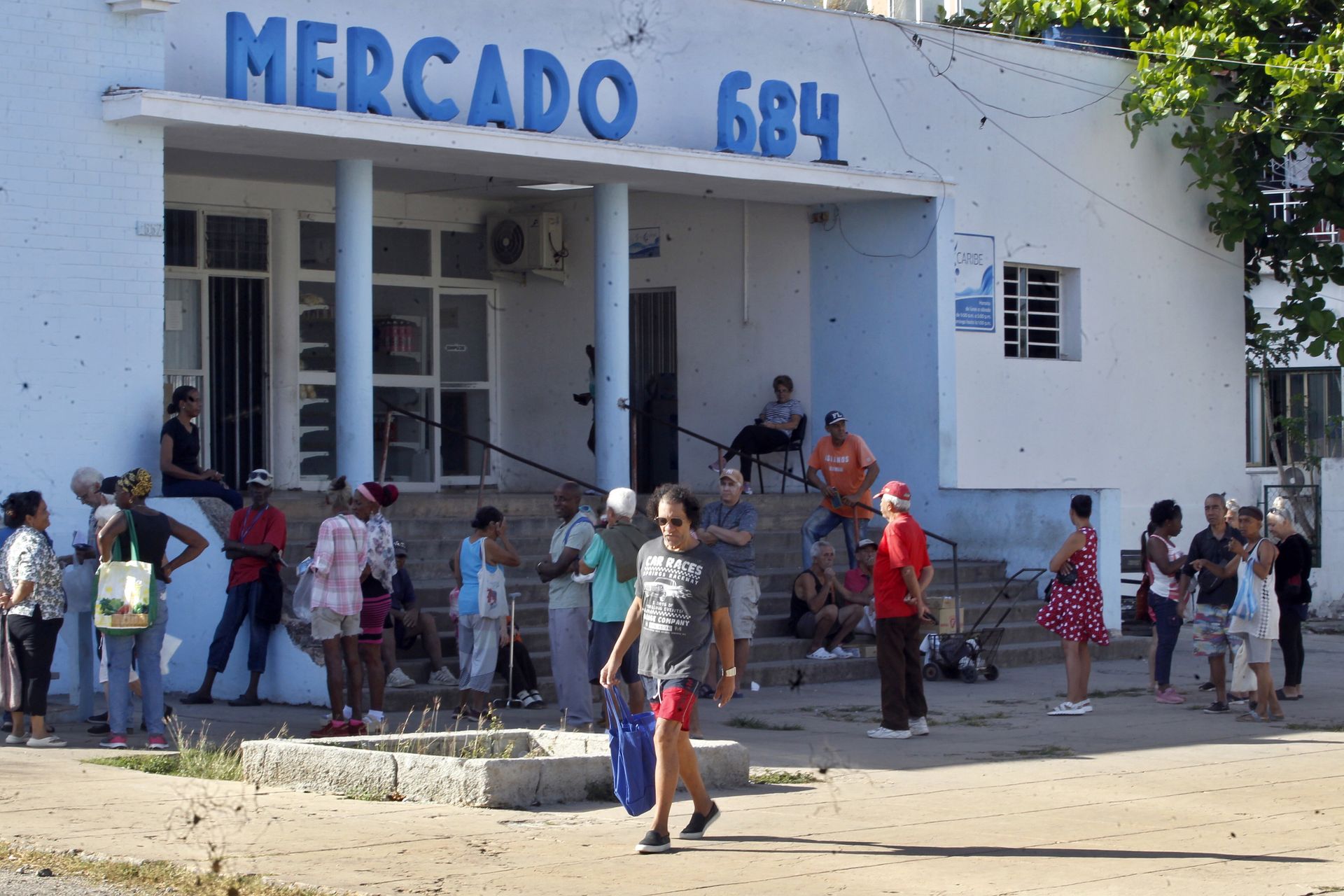 Zwrot w polityce USA. Media: rosyjski tankowiec dopłynie na Kubę