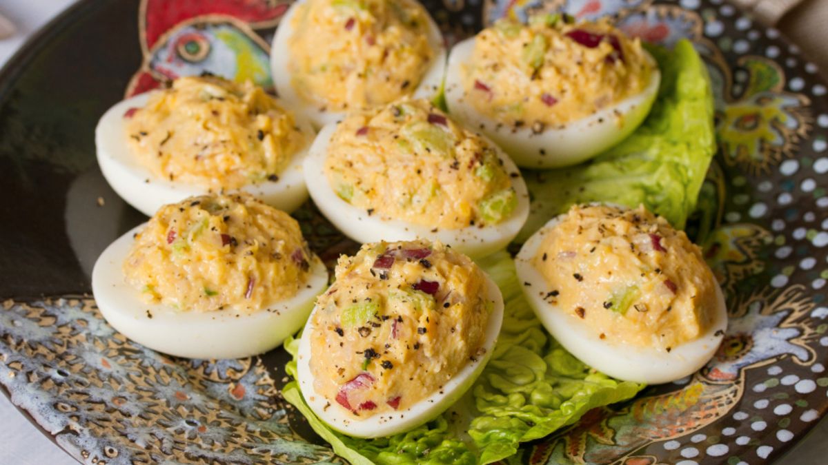 Jajka faszerowane makrelą