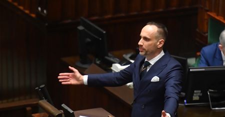 Kowalski poderwał z ław posłów. Niespotykane sceny w Sejmie