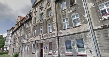 Wałbrzych. Stara piekarnia straszy mieszkańców. Zamiast rozbiórki, nadzór budowlany zaleca remont