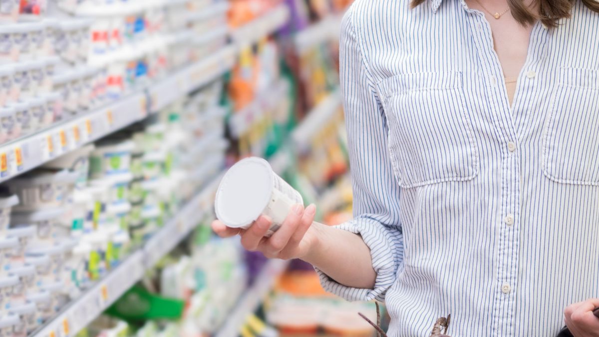 Jogurt, czy napój jogurtowy? Warto czytać etykiety!