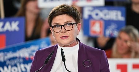 "To jego obowiązek". Szydło uderza w Hołownię