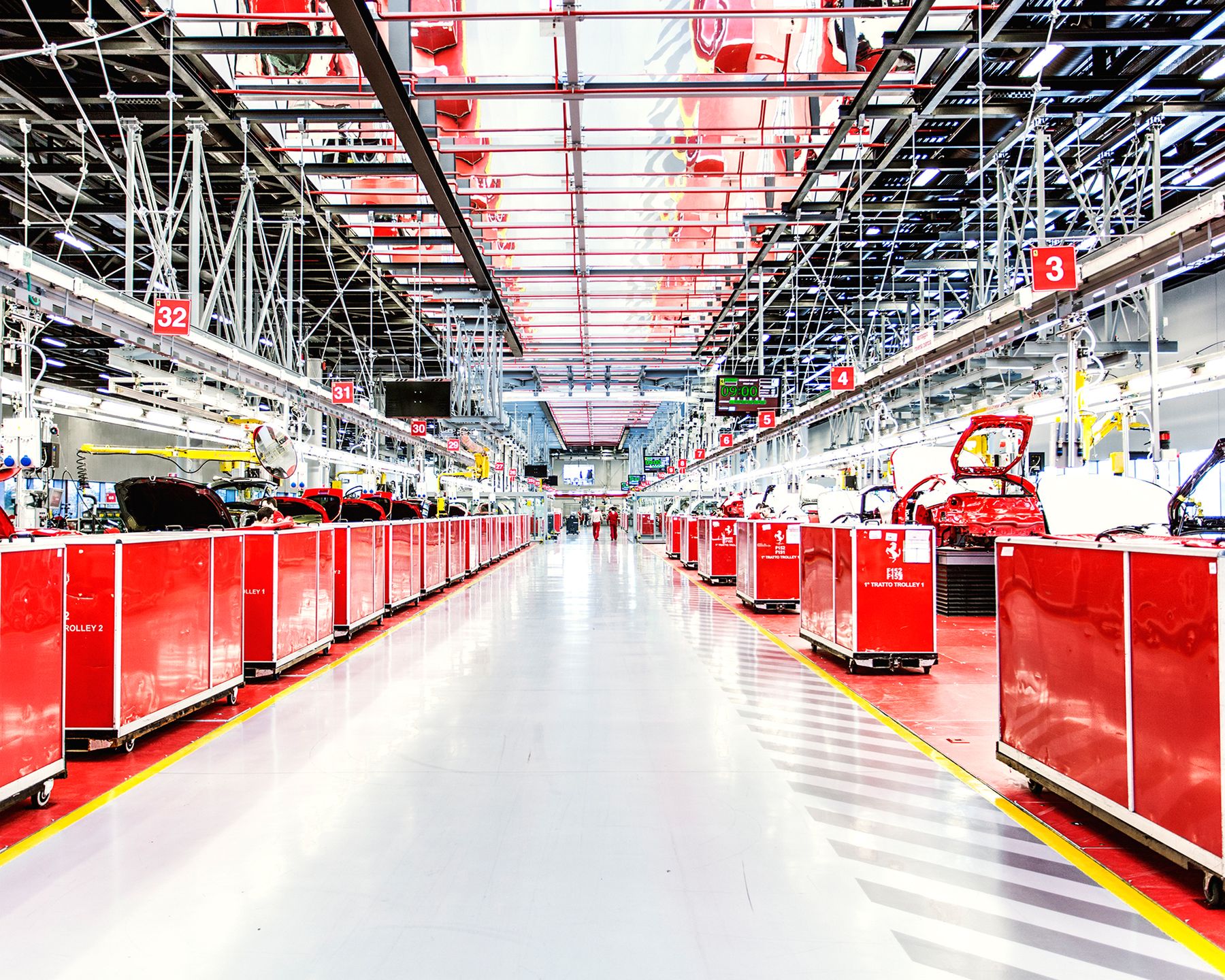 Z fotograficzną wizytą w świecie fabryki Ferrari w Maranello 1
