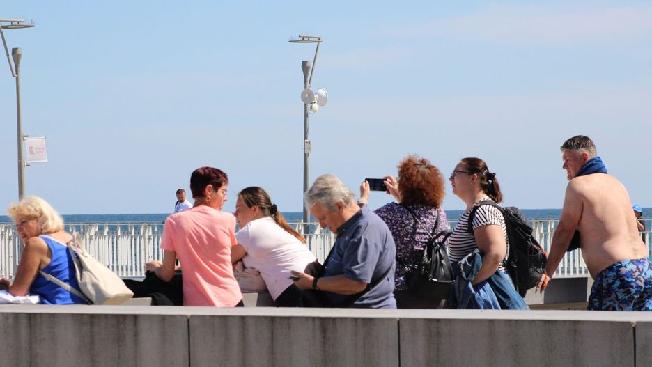 KOŁOBRZEG DEPLAKI POZA PLAŻĄ