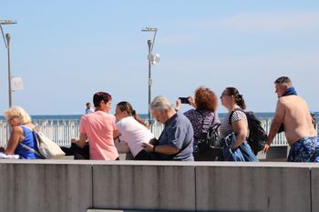 Kołobrzeg: Turyści wskazują wady miasta. "Niemców jak mrówek w kopcu". Co jeszcze im przeszkadzało?
