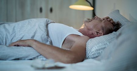 Cichy objaw raka trzustki może pojawić się nocą. Łatwo zbagatelizować