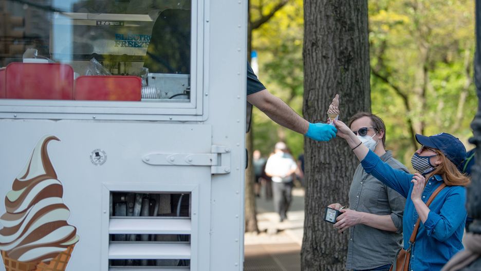 Przedstawiciele Wytwórni Lodów Polskich "u Lodziarzy" mówią o "najtrudniejszym sezonie w historii" (zdjęcie ilustracyjne).