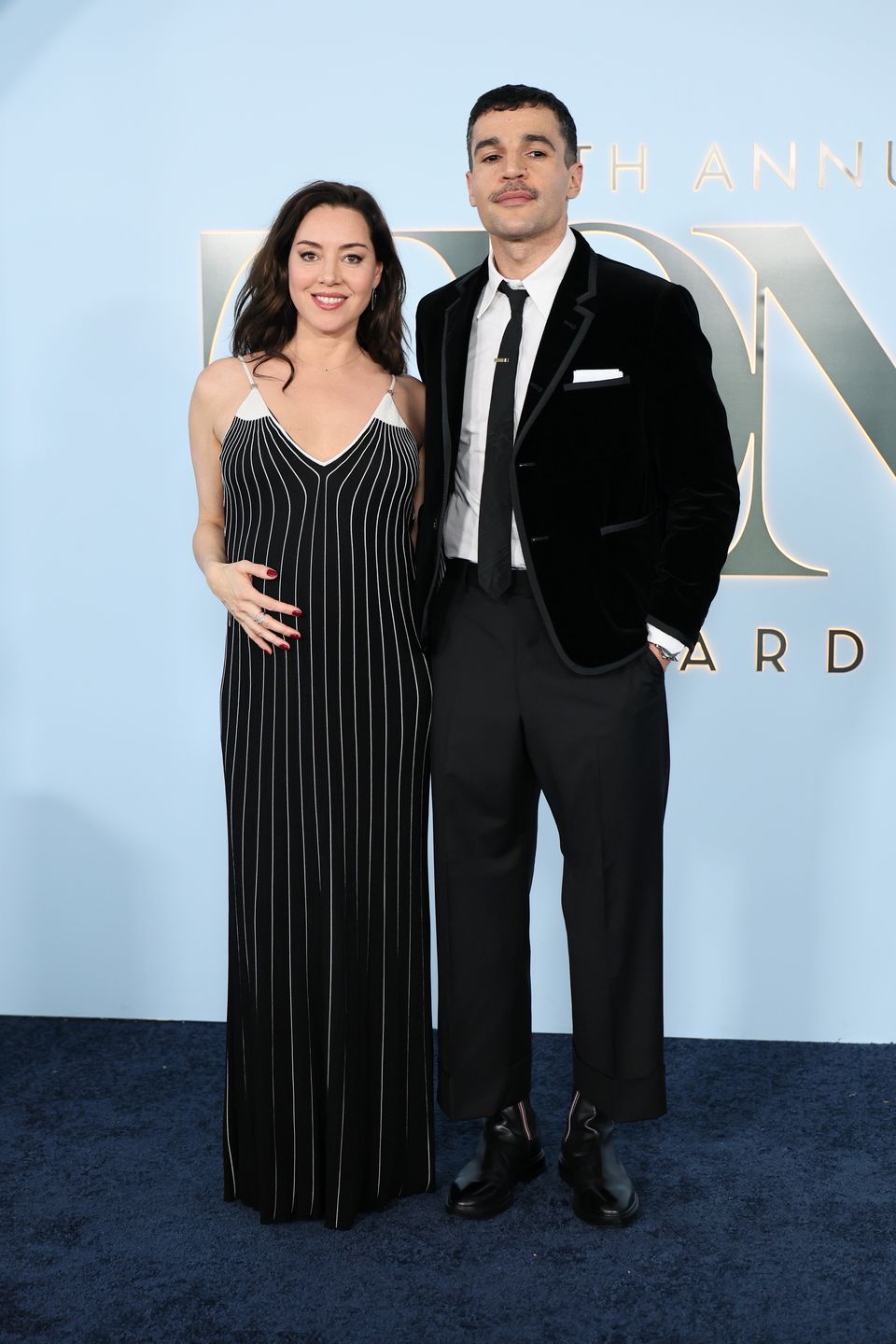 Aubrey Plaza i Chris Abbott