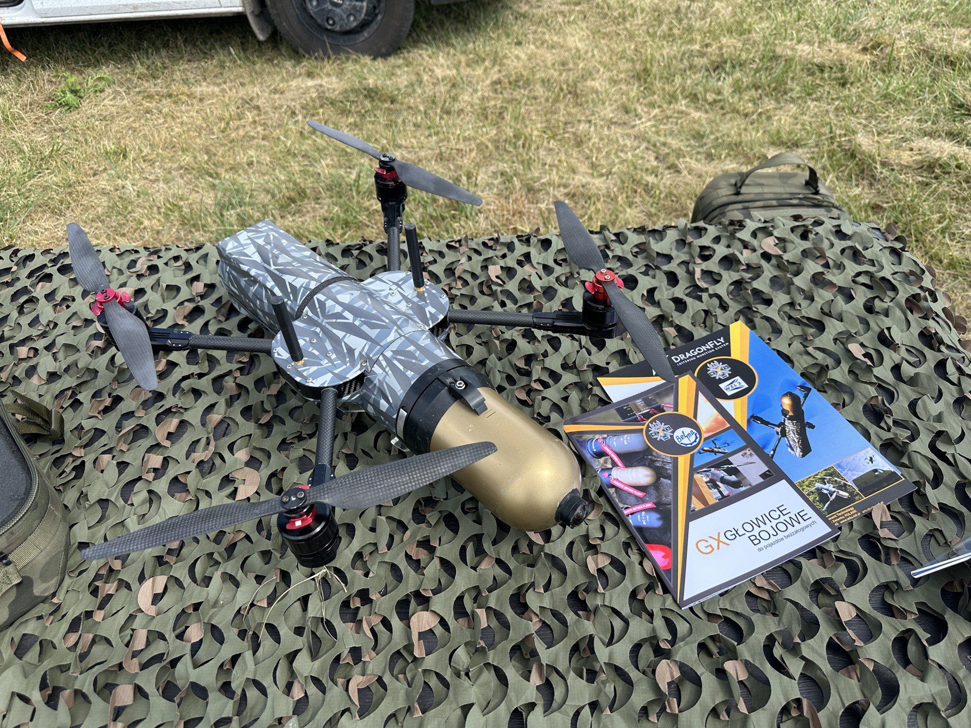 Dron z głowicą bojową - tego typu urządzenia to już teraźniejszość pola walki