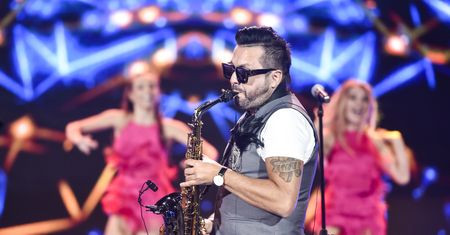 Gwiazdor disco polo zarażony koronawirusem. "Sytuacja jest dynamiczna"
