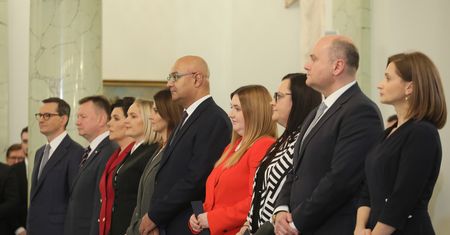 Dwutygodniowy rząd (upokorzenia) kobiet [OPINIA]