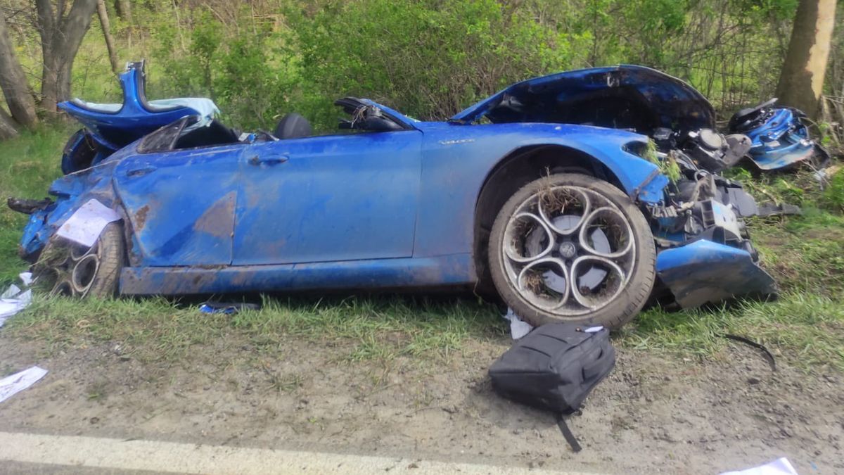 Kierowca osobówki poniósł śmierć na miejscu 