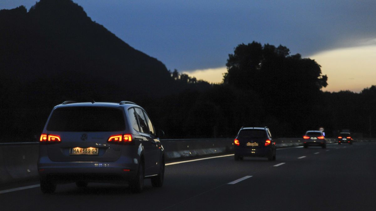 Pomimo zmroku Polak nie miał na sobie kamizelki odblaskowej.