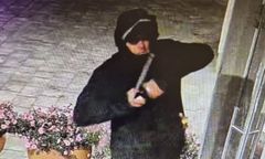 Wlał śmierdzącą ciecz do sali dla dzieci. Policja prosi o pomoc