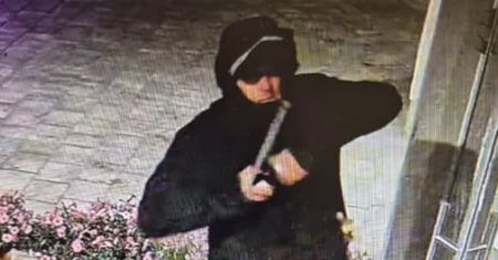 Wlał śmierdzącą ciecz do sali dla dzieci. Policja prosi o pomoc