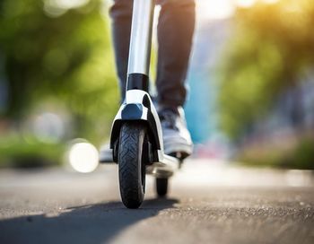 Jeździsz na hulajnodze? Mobilne patrole ruszyły po stolicy