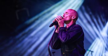 Katowice: Dziś rusza 18. OFF Festival Artur Rojek: "Nigdy nie zamierzałem robić festiwalu po to, żeby ścigać się na wielkie nazwiska"
