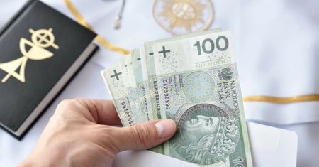 Oszustwo "na komunię" to już plaga. Mecenas nie ma dobrych wieści