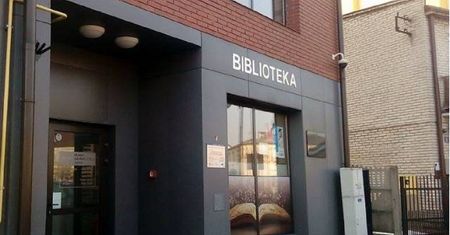Cały Dęblin o tym mówi. Obrzydliwe, co zrobiła bibliotekarka