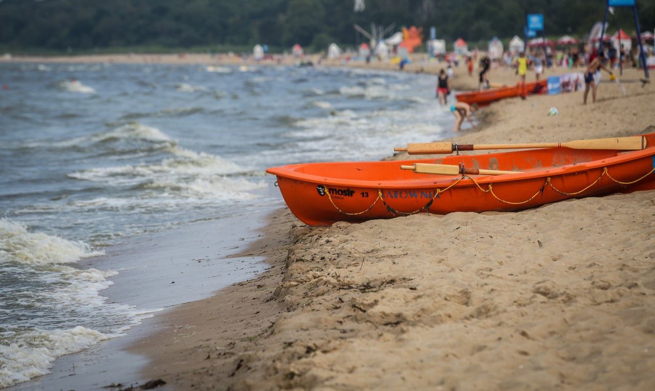 Dziwnówek: 16-latek zniknął pod wodą w Bałtyku. Poszukiwania zakończono, ale chłopca nie odnaleziono