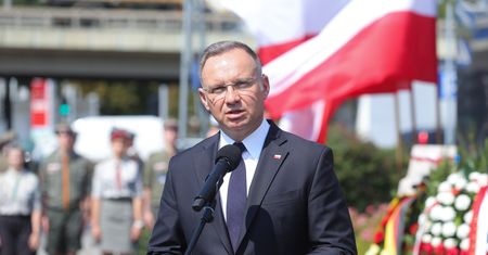 Złe wiadomości dla Dudy. Polacy w większości są przeciw