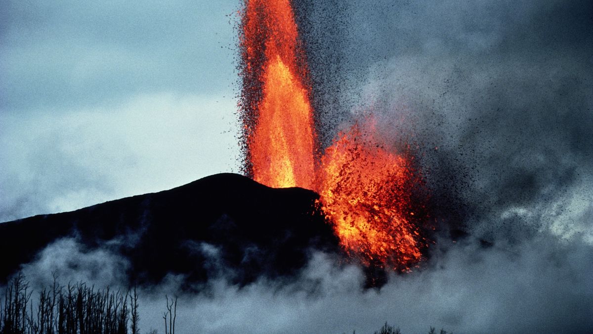 Erupcja hawajskiego wulkanu wyglada imponująco 