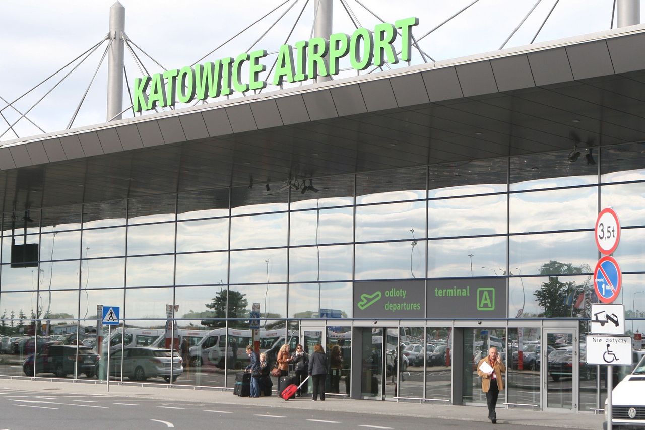 Katowice: Chiński gigant wylądował w Katowicach. Pierwszy Boeing 777F na śląskim niebie