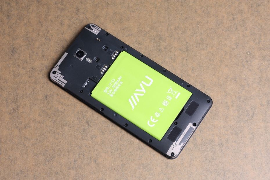 Jiayu S3, czyli 8-rdzeniowy układ, 3 GB RAM-u, ekran FullHD i LTE za 160 dolarów 9