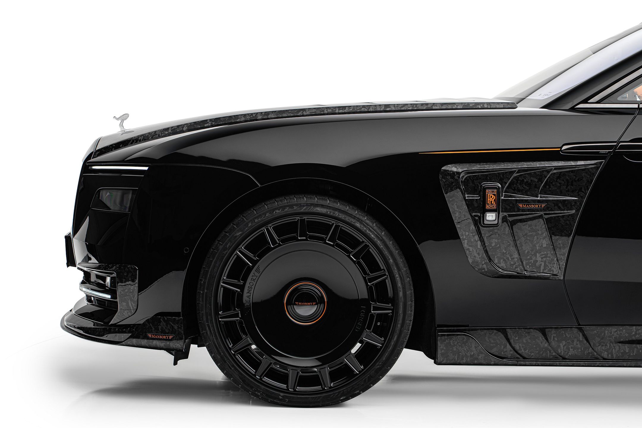 Mansory uznało, że Rolls-Royce Spectre potrzebuje sportowego sznytu