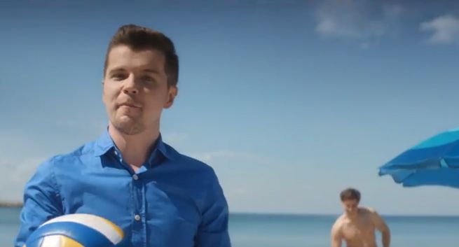 Radosław Kotarski o parasolach plażowych w reklamie aplikacji mobilnej Banku Millennium (wideo)