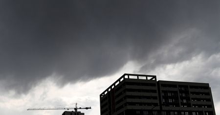 Pogoda na 26 maja. IMGW ostrzega, gdzie jest burza. Sprawdź aktualne alerty