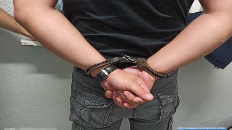 Legnica. Zaatakował policjanta, bo chciał odzyskać narkotyki. Grożą mu 3 lata więzienia