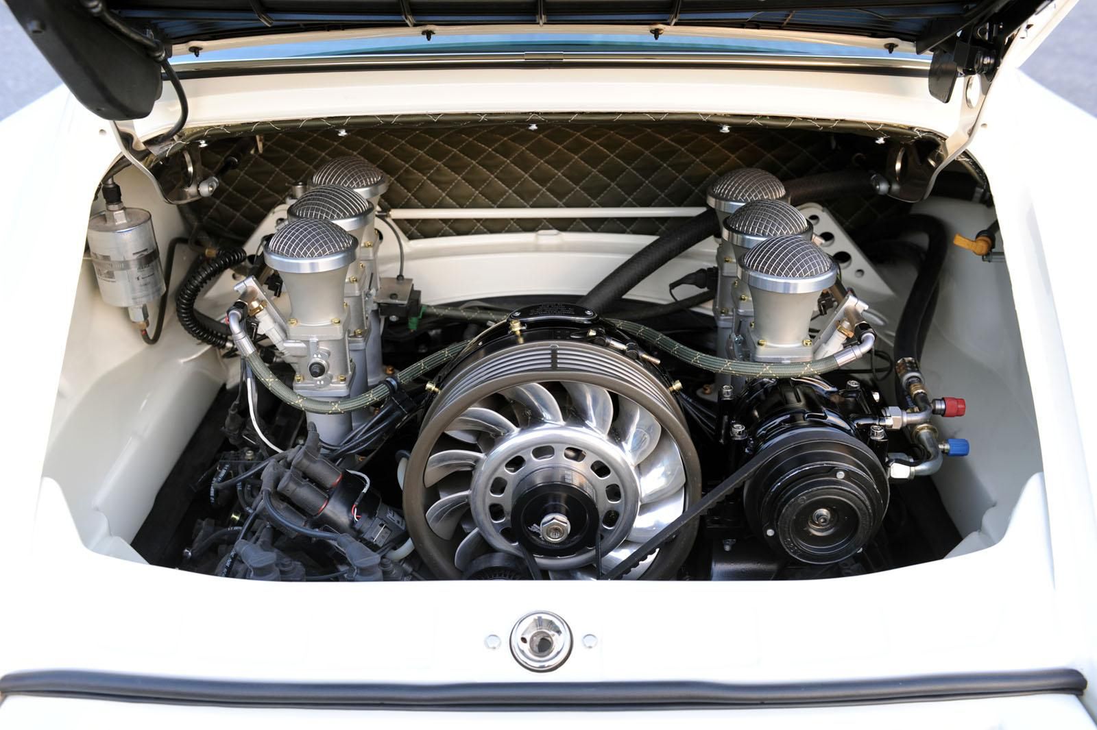 Singer Aria Cosworth Porsche 911