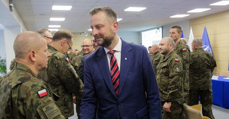 Wielkie inwestycje na realizację Tarczy Wschód. Szef MON podał kwotę
