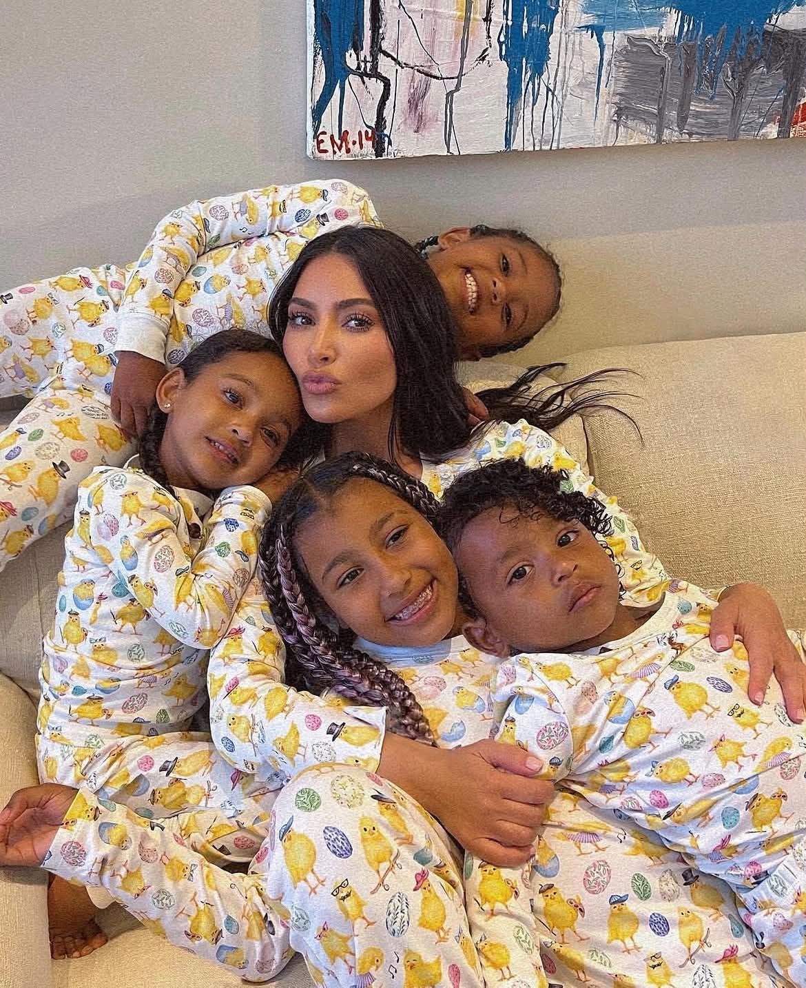 Kim Kardashian z dziećmi