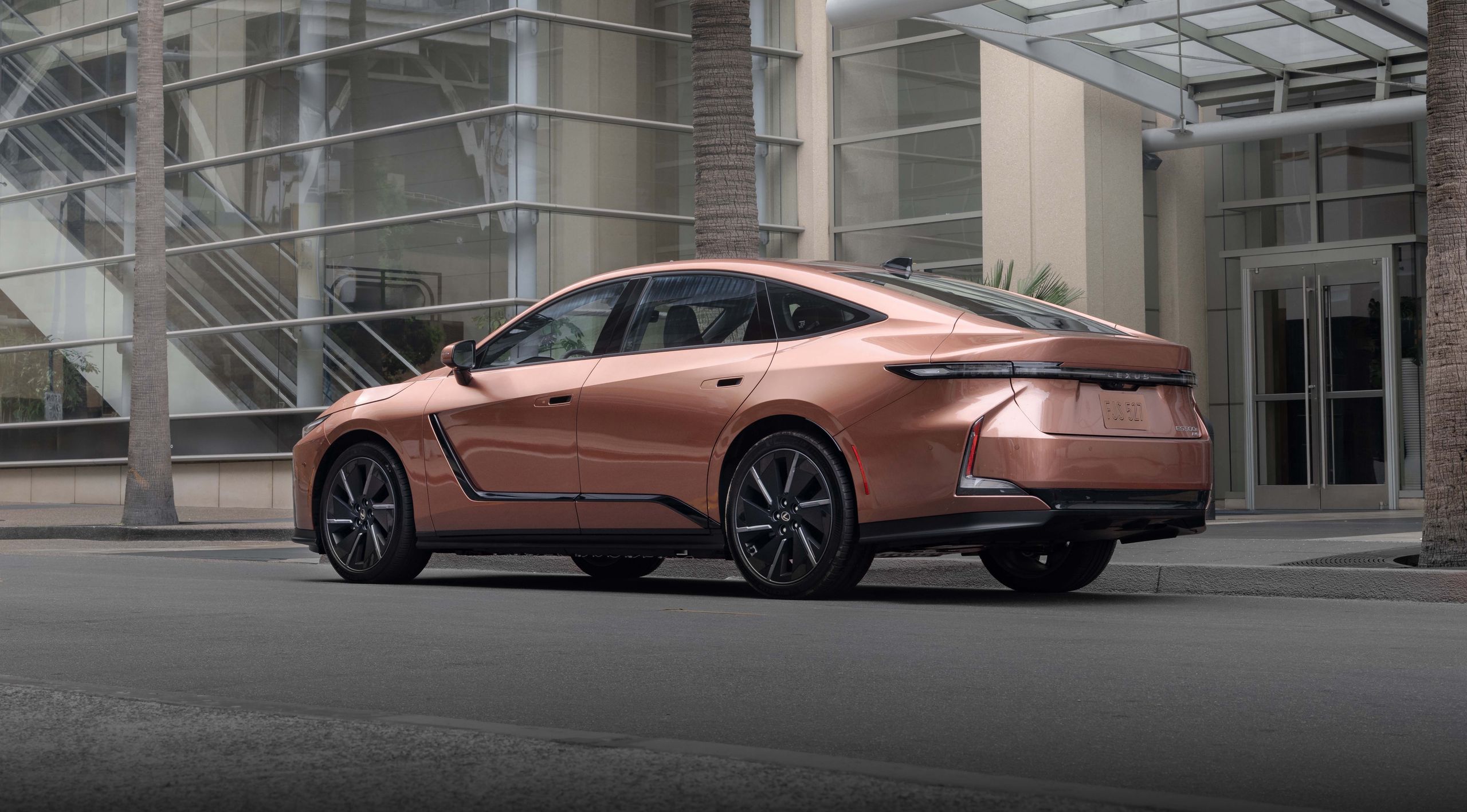 Lexus ES (2026) Sonic Copper