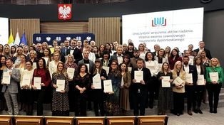 Kielce: Są mistrzami w swoim zawodzie! Oto nowi nauczyciele dyplomowani. Zobacz, kto otrzymał awanse w czwartek, 9 października na gali
